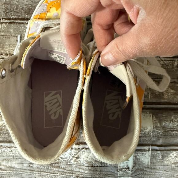 Vans Yellow and White Floral High-Top Sneakers SK8 Hi Platform - Picture 7 of 7